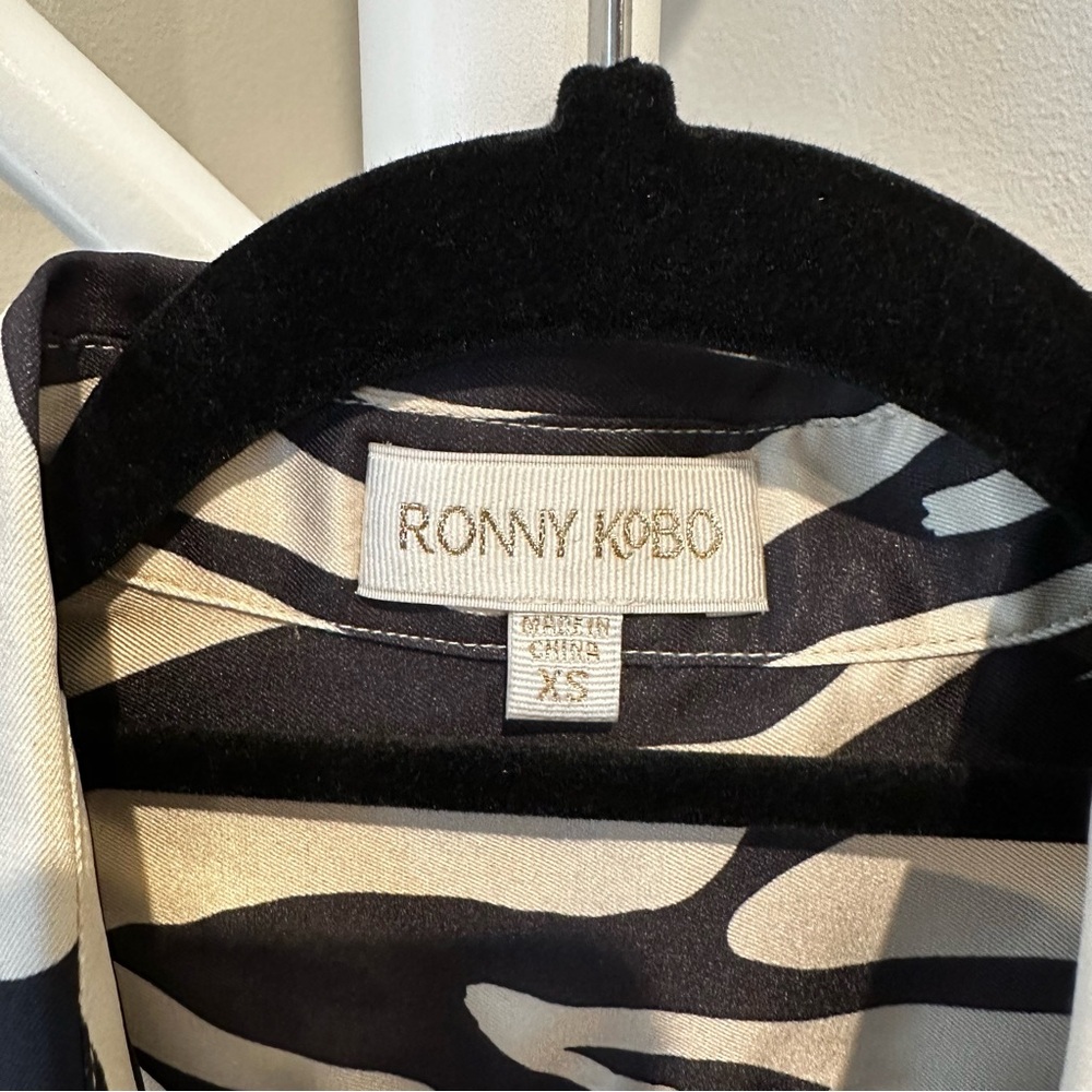Ronny Kobo Zebra Rico Top - Picture 3 of 4